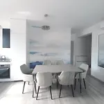 Apartament Sunshine At The Balaton - 100m From The Beach, Walking Distance From Centrum, Shops And Restaurants Balatonlelle