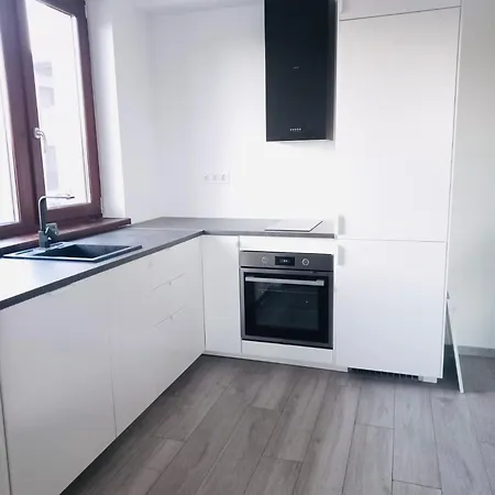 Sunshine At The Balaton - 100m From The Beach, Walking Distance From Centrum, Shops And Restaurants