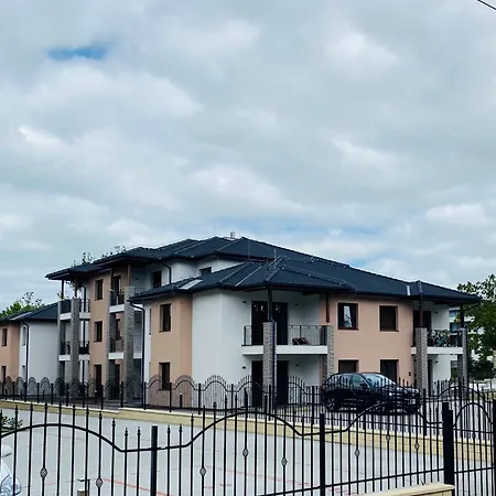 Sunshine At The Balaton - 100m From The Beach, Walking Distance From Centrum, Shops And Restaurants *