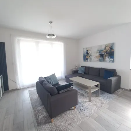 Sunshine At The Balaton - 100m From The Beach, Walking Distance From Centrum, Shops And Restaurants * בלטונללה