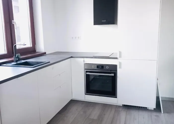 Sunshine At The Balaton - 100m From The Beach, Walking Distance From Centrum, Shops And Restaurants