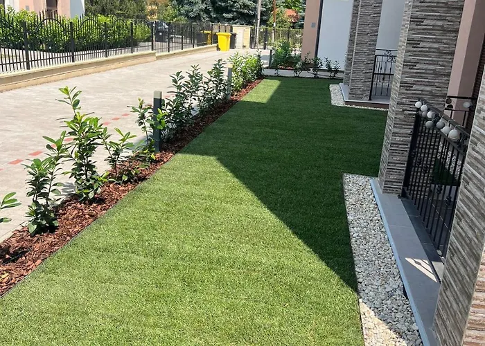 Sunshine At The Balaton - 100m From The Beach, Walking Distance From Centrum, Shops And Restaurants